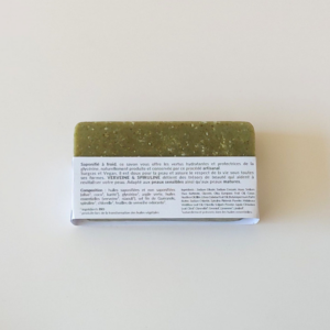Savon verveine et spiruline surgras emballé vu de dos avec composition et informations produit