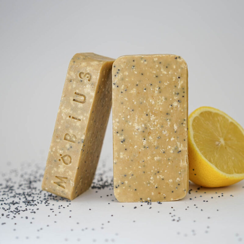 Savon saponifié à froid corps tonifiant et exfoliant Citron & Pavot