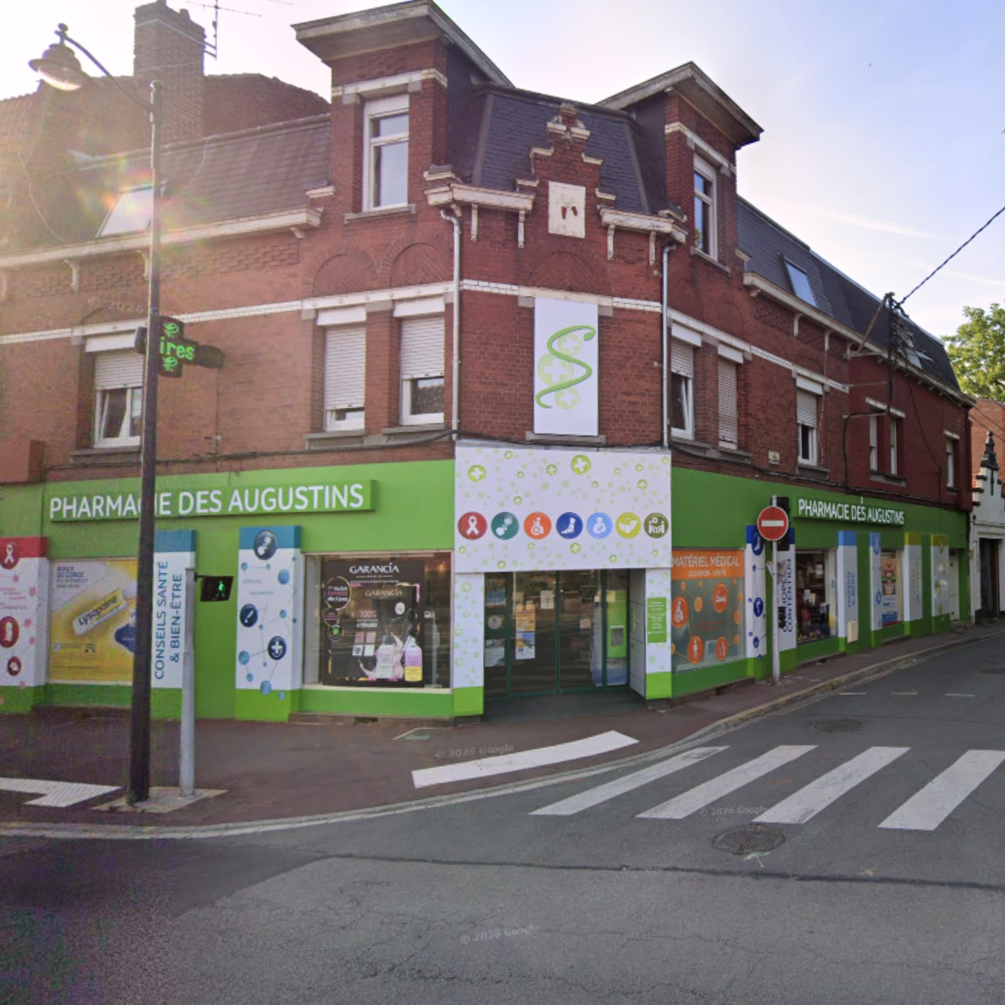 Distributeur de nos savons MöBiUS : pharmacie des Augustins - La Bassée